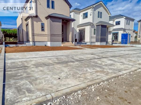 ԏ@ԃXy[X3䕪܂IZJhJ[͂AoCN⎩]ԂȂǂuꏊɍ܂B