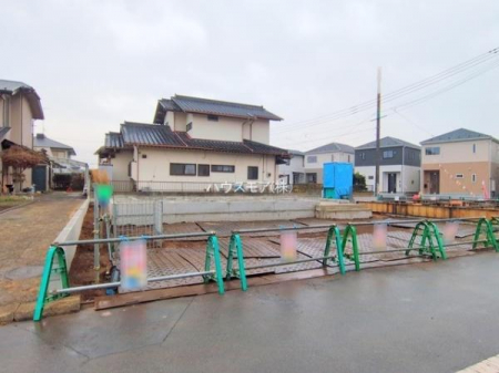 ԏ@ԃXy[X2䕪܂IZJhJ[͂AoCN⎩]ԂȂǂuꏊɍ܂B