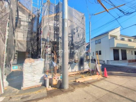 ԏ@ԃXy[X2䕪܂IZJhJ[͂AoCN⎩]ԂȂǂuꏊɍ܂B