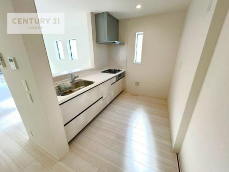 Lb`@lC̑ΖʎVXeLb`̗pĂ܂IƑ̃R~jP[VRƑ݌vłB
qlɂڂ͂̂ŊłˁB[͂܂I