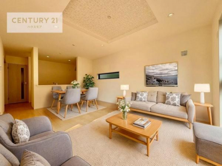 rO@ƋCGp[XłBSnǂrO͉ƑRƏW܂܂BƑcR̎ԂłBƑƁAw[Ԃ߂łˁB邭JIȋԂłB