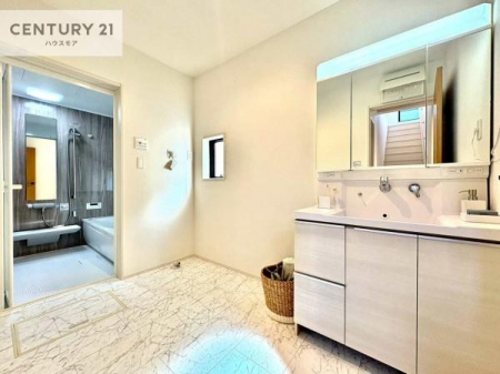 ʑEʏ@t̖邢ʎłICɓւłĐɕۂƂł܂IRނ̂łς̎dオǂȂ܂ˁI