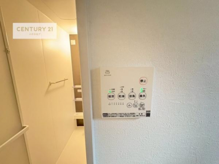 ̑@g[tĂ閣͓IȎdlłI~̓q[gVbN̗\hɂg܂B
J̓ł󕨂̂ŁA󕨂ߍ݂ɂI