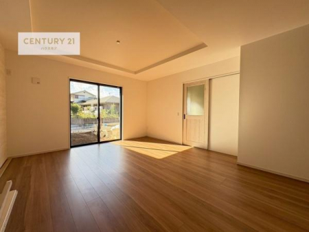 rO@傫ȑ炽Ղ̗z閾邢rOBĴ郊rOœX̔܂B