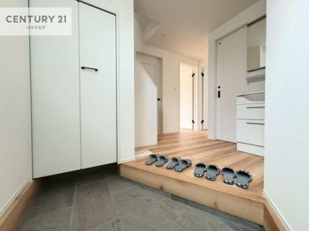 ց@ċAĂĂA܁IȂAD}ĂԂɂȂĂ܂B
邭錺ւłI