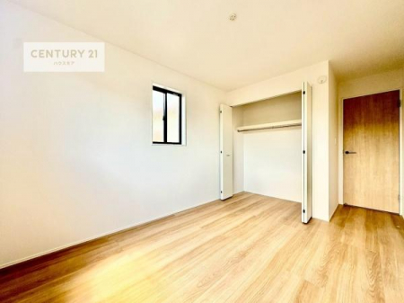 rOȊŐ@[Xy[XĂ܂IXbLڂ鎖ł܂ˁB
ƋI΂ȂVvȃfUCׁ̈AƋI΂Cɓ̋ԍ肪łłˁB