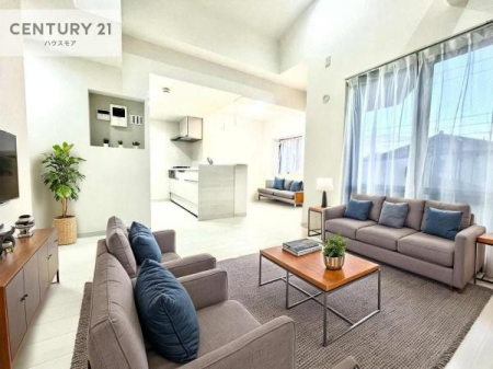 rO@ƋCGp[XłBSnǂrO͉ƑRƏW܂܂BƑcR̎ԂłBƑƁAw[Ԃ߂łˁB