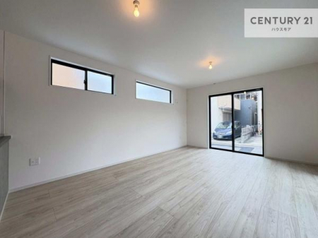 rO@傫ȑ炽Ղ̗z閾邢rOBĴ郊rOŉƑĉ났̎Ԃ߂܂B