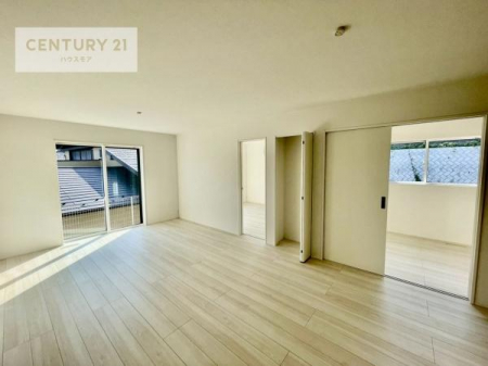 rO@SnǂrO͉ƑRƏW܂܂BƑcR̎ԂłBƑƁAw[Ԃ߂łˁB邭JIȋԂłB