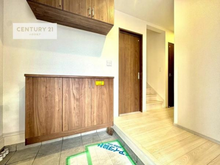 ց@V[Y{bNXtȂ̂ŁAւЕt|₷łI
XbLւŌ˂JuԁÂSnԂo}Ă܂B
