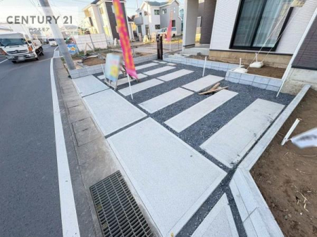 ԏ@ԃXy[X3䕪܂IZJhJ[͂AoCN⎩]ԂȂǂuꏊɍ܂B