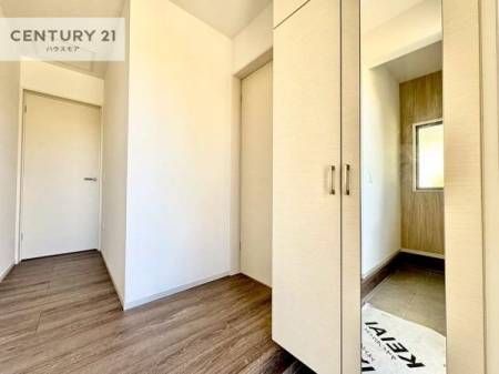 ց@V[Y{bNXtȂ̂ŁAւЕt|₷łI
XbLւŌ˂JuԁÂSnԂo}Ă܂B
