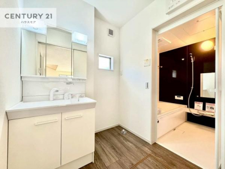 ʑEʏ@Oʋdl̐ʏ́AgȂ݂₷I͎[ɂȂĂ܂BhC[₨ϓЕt̂ŐʑXbLƌ邱Ƃo܂I