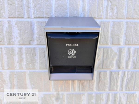 ̑@dCԁEvOCnCubhԐp̏[dRZgݒuĂ܂B
ɓdh~XCb`ݒu邽߁Ad̐Sz͂܂Bidlj
