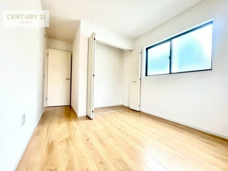 m@[Xy[XĂ܂IXbLڂ鎖ł܂ˁB
ƋI΂ȂVvȃfUCׁ̈AƋI΂Cɓ̋ԍ肪łłˁB