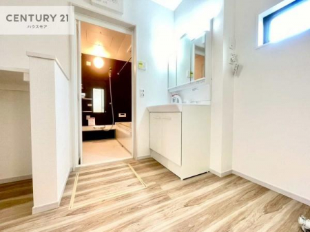 ʑEʏ@Oʋdl̐ʏ́AgȂ݂₷I͎[ɂȂĂ܂BhC[₨ϓЕt̂ŐʑXbLƌ邱Ƃo܂I