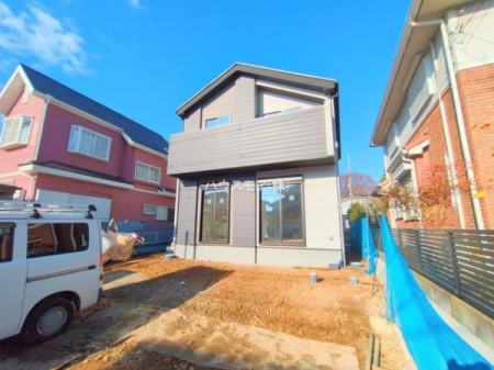 ԏ@ԃXy[X2䕪܂IZJhJ[͂AoCN⎩]ԂȂǂuꏊɍ܂B