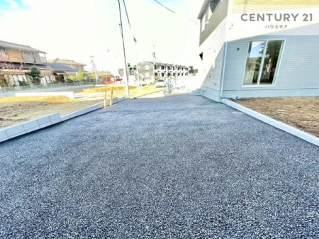 ԏ@ԃXy[X2䕪܂IZJhJ[͂AoCN⎩]ԂȂǂuꏊɍ܂B