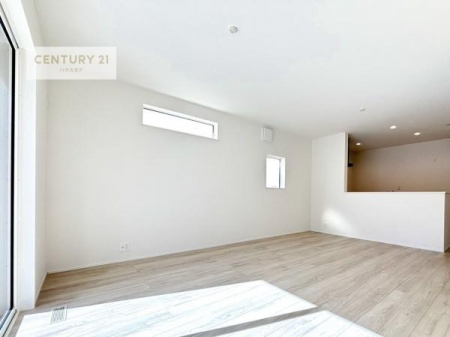 dlʐ^(rOj@yn̔JÒz
SnǂrO͉ƑRƏW܂܂BƑcR̎ԂłBƑƁAw[Ԃ߂łˁB邭JIȋԂłB(dl)