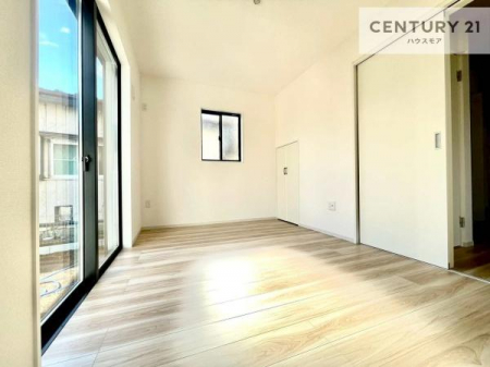 rOȊŐ@VvɃfUCĂ邽߁AƋIт܂I
Cɓ̉ƋuĂ낰Ԃ邱Ƃł܂B