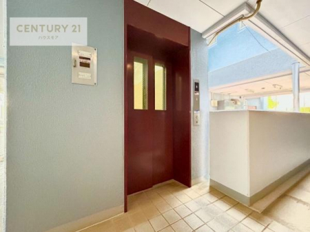 ̑p@Gx[^[Iɔꂽ◼ɂוł炭炭AłłˁB