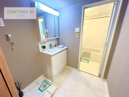 ʑEʏ@Oʋdl̐ʏ́AgȂ݂₷I͎[ɂȂĂ܂BhC[₨ϓЕt̂ŐʑXbLƌ邱Ƃo܂I