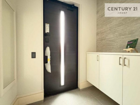 ց@V[Y{bNXtȂ̂ŁAւЕt|₷łI
XbLւŌ˂JuԁÂSnԂo}Ă܂B
