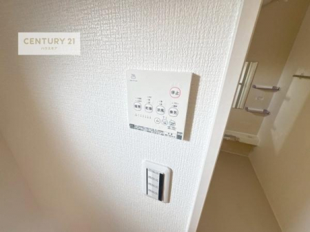 ̑@g[tĂ閣͓IȎdlłI~̓q[gVbN̗\hɂg܂B
J̓ł󕨂̂ŁA󕨂ߍ݂ɂI