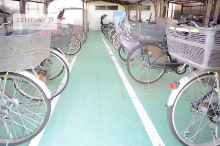 ̑p@֏ꊮŁAq܂̎]ԂʋΗp̎]ԂSĒu܂BƑɂꂵ֗ȐݔłB