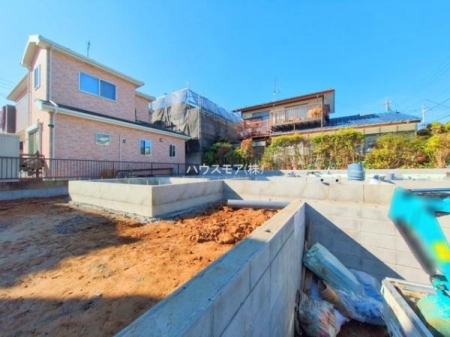 ԏ@ԃXy[X2䕪܂IZJhJ[͂AoCN⎩]ԂȂǂuꏊɍ܂B