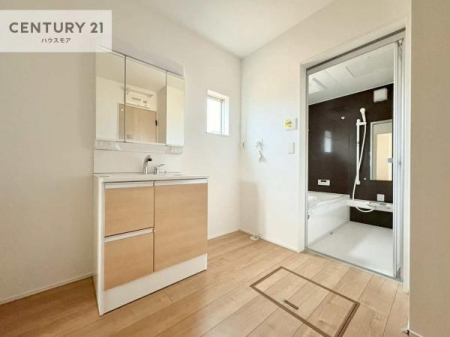 ʑEʏ@t̖邢ʎłICɓւłĐɕۂƂł܂IRނ̂łς̎dオǂȂ܂ˁI