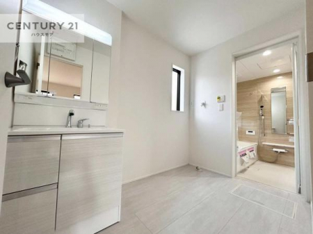 ʑEʏ@Oʋdl̐ʏ́AgȂ݂₷I͎[ɂȂĂ܂BhC[₨ϓЕt̂ŐʑXbLƌ邱Ƃo܂I