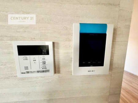 ̑@TVj^[tC^[złql̂ԒȂǂSłˁB
{^ЂƂłC̏ƂƂ̂II[goXB