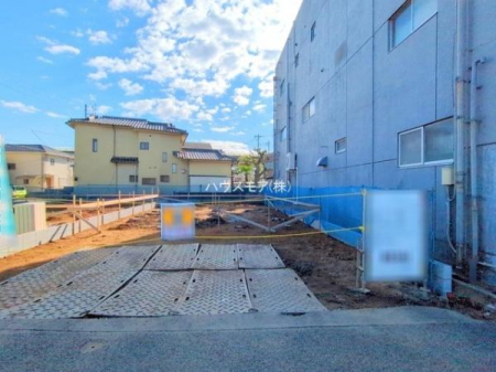 ԏ@ԃXy[X2䕪܂IZJhJ[͂AoCN⎩]ԂȂǂuꏊɍ܂B