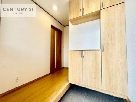 ց@V[Y{bNXtȂ̂ŁAւЕt|₷łI
XbLւŌ˂JuԁÂSnԂo}Ă܂B
