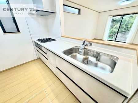 Lb`@lC̑ΖʎVXeLb`̗pĂ܂IƑ̃R~jP[VRƑ݌vłB
qlɂڂ͂̂ŊłˁB[͂܂I