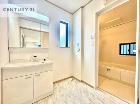 ʑEʏ@t̖邢ʎłICɓւłĐɕۂƂł܂IRނ̂łς̎dオǂȂ܂ˁI