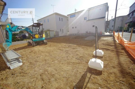 ԏ@ԃXy[X2䕪܂IZJhJ[͂AoCN⎩]ԂȂǂuꏊɍ܂B