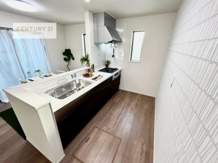 Lb`@lC̑ΖʎVXeLb`̗pĂ܂IƑ̃R~jP[VRƑ݌vłB
qlɂڂ͂̂ŊłˁBLXgĉKɍƂi݂܂B