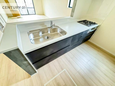 Lb`@lC̑ΖʎVXeLb`̗pĂ܂IƑ̃R~jP[VRƑ݌vłB
qlɂڂ͂̂ŊłˁBLXgĉKɍƂi݂܂B