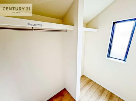 [@^̃t@~[N[NZ܂́A[͂ƉK˔ґȋԐ݌vBߗނobOAGߕ܂łЂƂ܂Ƃ߂ɂłAX̐ڂƃX}[gɁ