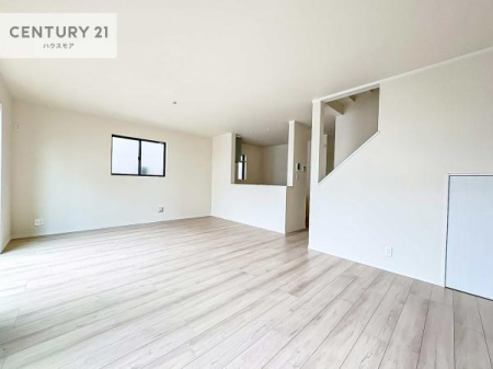 rO@SnǂrO͉ƑRƏW܂܂BƑcR̎ԂłBƑƁAw[Ԃ߂łˁB邭JIȋԂłB