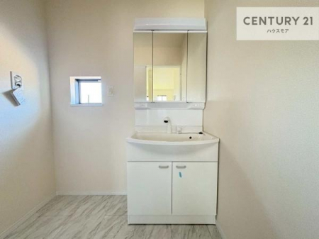 ʑEʏ@Oʋdl̐ʏ́AgȂ݂₷I͎[ɂȂĂ܂BhC[₨ϓЕt̂ŐʑXbLƌ邱Ƃo܂I