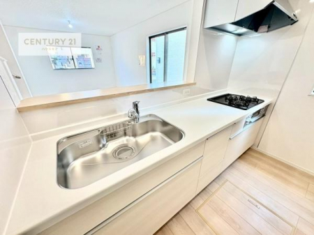 Lb`@lC̑ΖʎVXeLb`̗pĂ܂IƑ̃R~jP[VRƑ݌vłB
qlɂڂ͂̂ŊłˁBLXgĉKɍƂi݂܂B