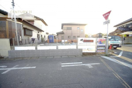 ԏ@ԃXy[X2䕪܂IZJhJ[͂AoCN⎩]ԂȂǂuꏊɍ܂B