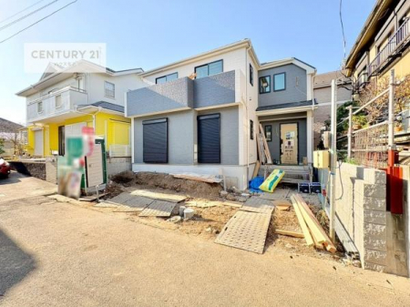 ԏ@ԃXy[X2䕪܂IZJhJ[͂AoCN⎩]ԂȂǂuꏊɍ܂B