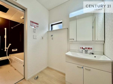 ʑEʏ@Oʋdl̐ʏ́AgȂ݂₷I͎[ɂȂĂ܂BhC[₨ϓЕt̂ŐʑXbLƌ邱Ƃo܂I