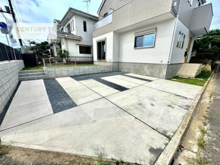 ԏ@ԃXy[X3䕪܂IZJhJ[͂AoCN⎩]ԂȂǂuꏊɍ܂B