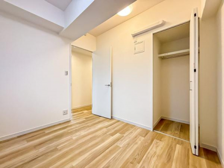 rOȊŐ@[Xy[XĂ܂IXbLڂ鎖ł܂ˁB
ƋI΂ȂVvȃfUCׁ̈AƋI΂Cɓ̋ԍ肪łłˁB
