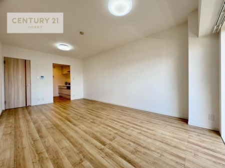 rO@SnǂrO͉ƑRƏW܂܂BƑcR̎ԂłBƑƁAw[Ԃ߂łˁB邭JIȋԂłB